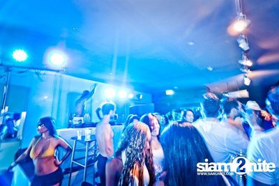 So KOOL WHITE POOL PARTY — photo 5