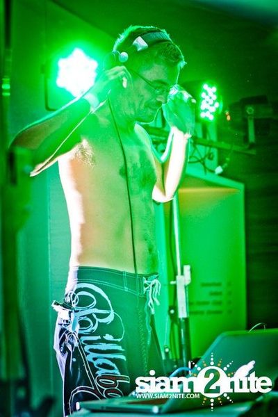 So KOOL WHITE POOL PARTY — photo 137