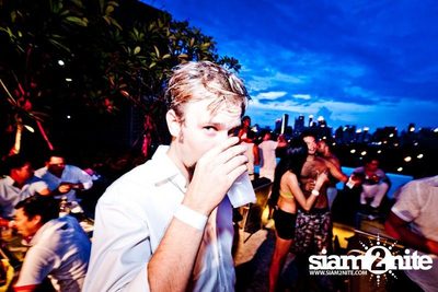 So KOOL WHITE POOL PARTY — photo 7