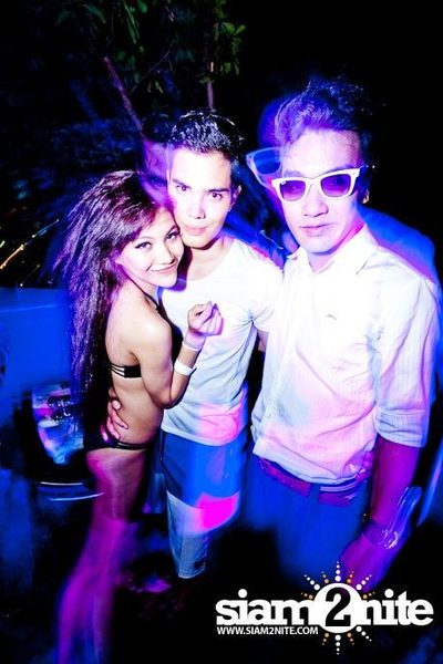 So KOOL WHITE POOL PARTY — photo 35