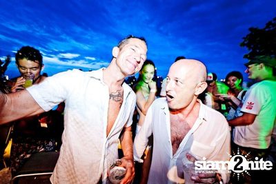 So KOOL WHITE POOL PARTY — photo 8