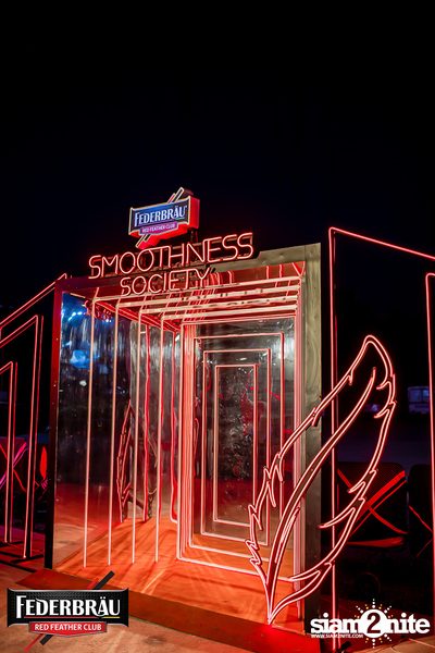 Federbräu Red Feather Club presents Smoothness Society ที่ร้าน Fat Boy Tavern — photo 4