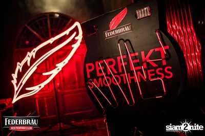 Federbräu Red Feather Club presents Smoothness Society ที่ร้าน Fat Boy Tavern — photo 13