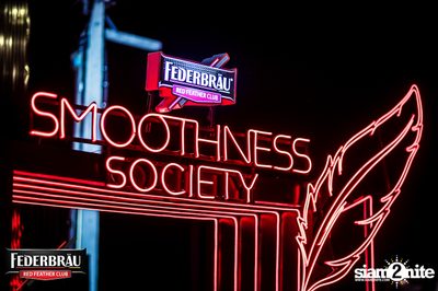 Federbräu Red Feather Club presents Smoothness Society ที่ร้าน Fat Boy Tavern — photo 15