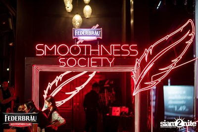 Federbräu Red Feather Club presents Smoothness Society ที่ร้าน Fat Boy Tavern — photo 45