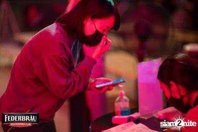 Federbräu Red Feather Club presents Smoothness Society ที่ร้าน Fat Boy Tavern — photo 47