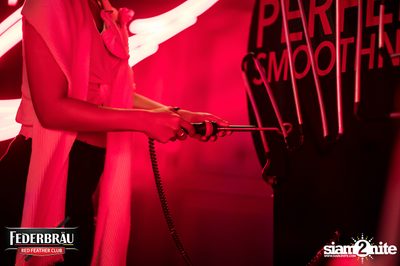 Federbräu Red Feather Club presents Smoothness Society ที่ร้าน Fat Boy Tavern — photo 53