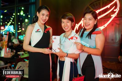 Federbräu Red Feather Club presents Smoothness Society ที่ร้าน Fat Boy Tavern — photo 60