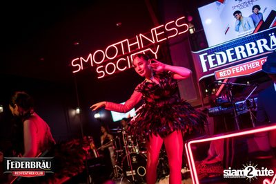 Federbräu Red Feather Club presents Smoothness Society ที่ร้าน Fat Boy Tavern — photo 85