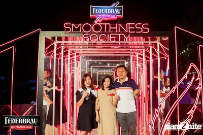 Federbräu Red Feather Club presents Smoothness Society ที่ร้าน Fat Boy Tavern — photo 102