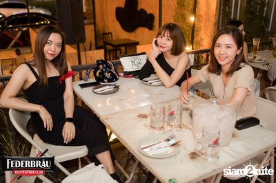 Federbräu Red Feather Club presents Smoothness Society ที่ร้าน Fat Boy Tavern — photo 105
