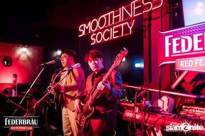 Federbräu Red Feather Club presents Smoothness Society ที่ร้าน Fat Boy Tavern — photo 108