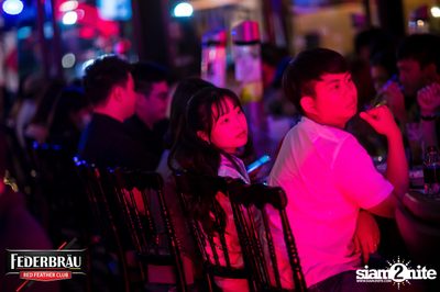 Federbräu Red Feather Club presents Smoothness Society ที่ร้าน Fat Boy Tavern — photo 116