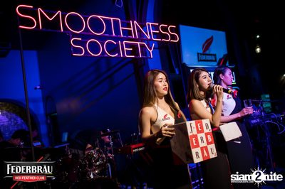 Federbräu Red Feather Club presents Smoothness Society ที่ร้าน Fat Boy Tavern — photo 124