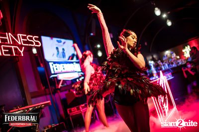 Federbräu Red Feather Club presents Smoothness Society ที่ร้าน Fat Boy Tavern — photo 128