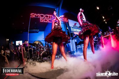 Federbräu Red Feather Club presents Smoothness Society ที่ร้าน Fat Boy Tavern — photo 131