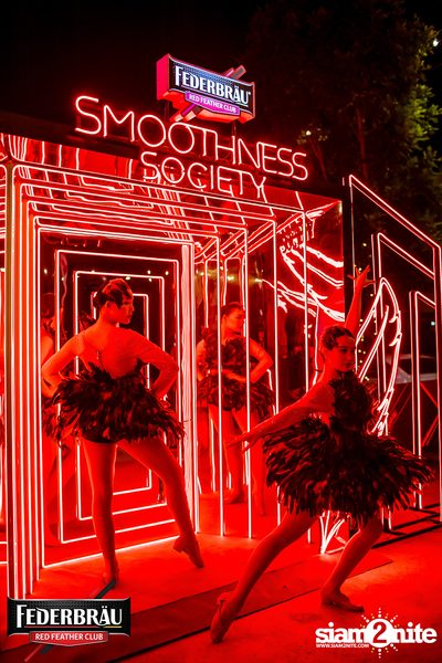Federbräu Red Feather Club presents Smoothness Society ที่ร้าน Fat Boy Tavern — photo 134