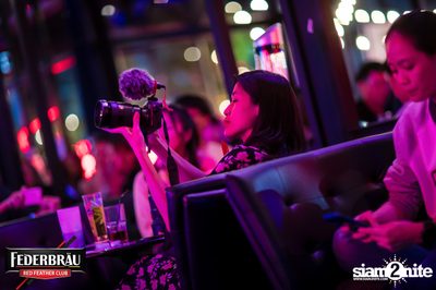 Federbräu Red Feather Club presents Smoothness Society ที่ร้าน Fat Boy Tavern — photo 146