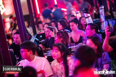 Federbräu Red Feather Club presents Smoothness Society ที่ร้าน Fat Boy Tavern — photo 153