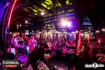 Federbräu Red Feather Club presents Smoothness Society ที่ร้าน Fat Boy Tavern — photo 163