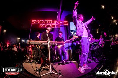 Federbräu Red Feather Club presents Smoothness Society ที่ร้าน Fat Boy Tavern — photo 167