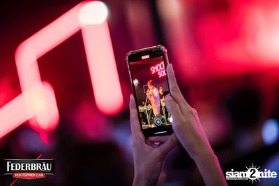 Federbräu Red Feather Club presents Smoothness Society ที่ร้าน Fat Boy Tavern — photo 177