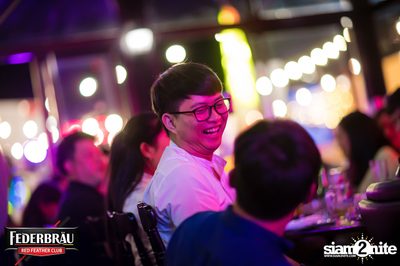 Federbräu Red Feather Club presents Smoothness Society ที่ร้าน Fat Boy Tavern — photo 189