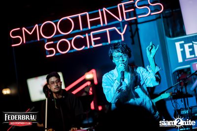 Federbräu Red Feather Club presents Smoothness Society ที่ร้าน Fat Boy Tavern — photo 191