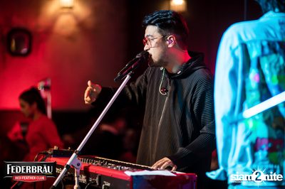 Federbräu Red Feather Club presents Smoothness Society ที่ร้าน Fat Boy Tavern — photo 193