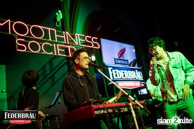 Federbräu Red Feather Club presents Smoothness Society ที่ร้าน Fat Boy Tavern — photo 198