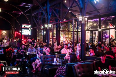 Federbräu Red Feather Club presents Smoothness Society ที่ร้าน Fat Boy Tavern — photo 202