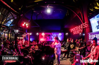 Federbräu Red Feather Club presents Smoothness Society ที่ร้าน Fat Boy Tavern — photo 211