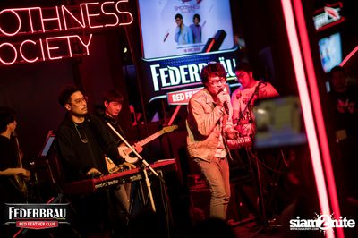 Federbräu Red Feather Club presents Smoothness Society ที่ร้าน Fat Boy Tavern — photo 222