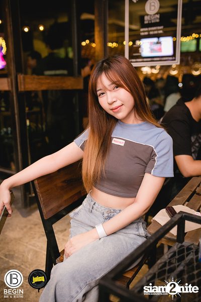 Zom Marie ที่ Begin Bar & Bistro — photo 76
