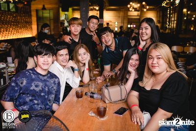 Zom Marie ที่ Begin Bar & Bistro — photo 97