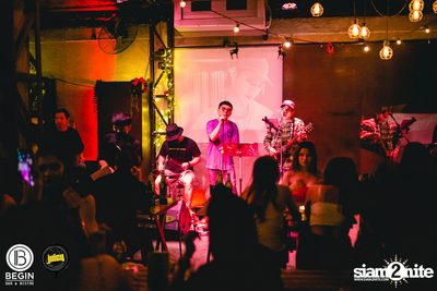 Zom Marie ที่ Begin Bar & Bistro — photo 100