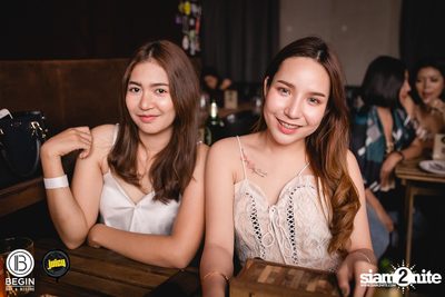 Zom Marie ที่ Begin Bar & Bistro — photo 112