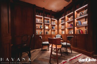 คืนวันศุกร์ ที่ Havana Social — photo 17