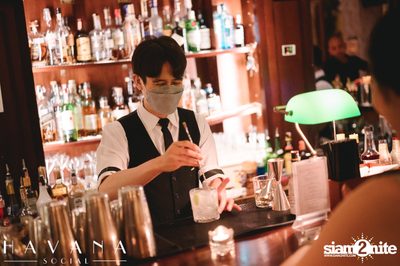 คืนวันศุกร์ ที่ Havana Social — photo 20