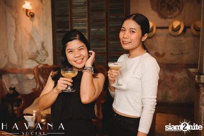 คืนวันศุกร์ ที่ Havana Social — photo 25