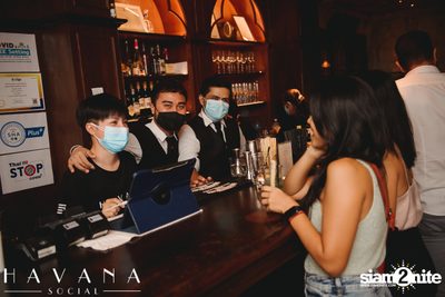 คืนวันศุกร์ ที่ Havana Social — photo 42