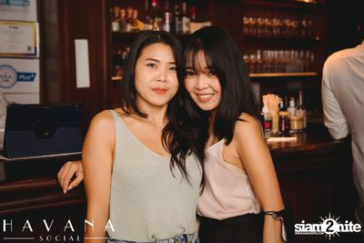 คืนวันศุกร์ ที่ Havana Social — photo 44