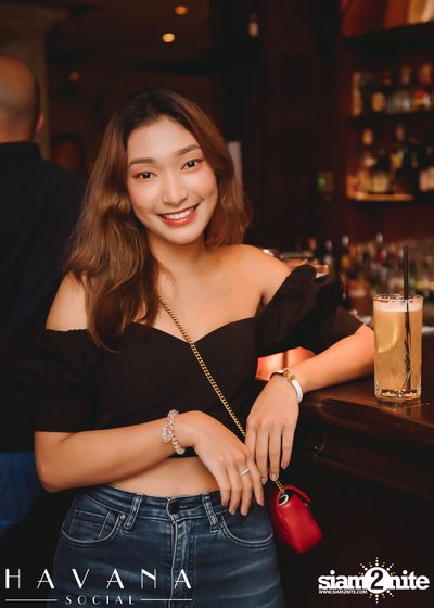 คืนวันศุกร์ ที่ Havana Social — photo 49