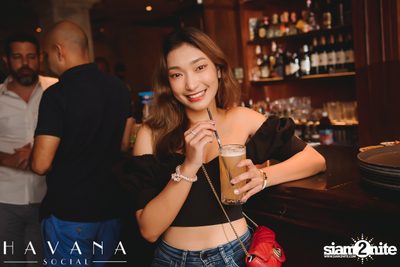 คืนวันศุกร์ ที่ Havana Social — photo 50