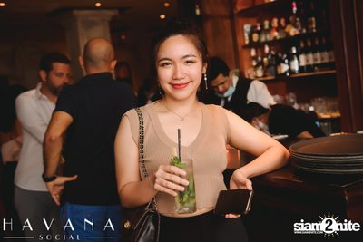 คืนวันศุกร์ ที่ Havana Social — photo 54