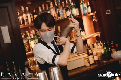 คืนวันศุกร์ ที่ Havana Social — photo 64