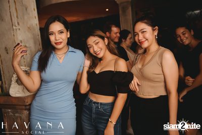 คืนวันศุกร์ ที่ Havana Social — photo 74