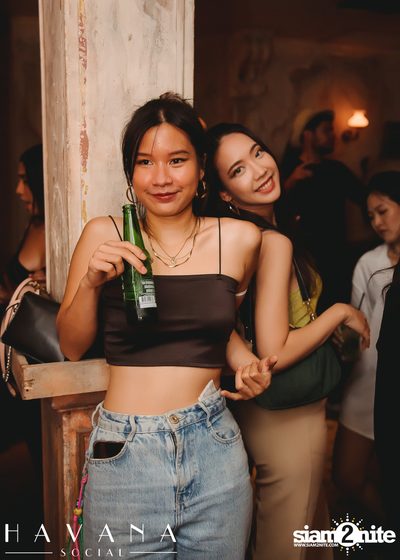 คืนวันศุกร์ ที่ Havana Social — photo 80