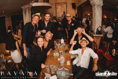 คืนวันศุกร์ ที่ Havana Social — photo 84