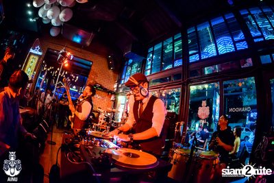 Burin Boonvisut at AINU Bar — photo 45